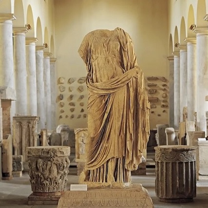 Niye Niçin Heykellerin Kafası ve Kolları Yok