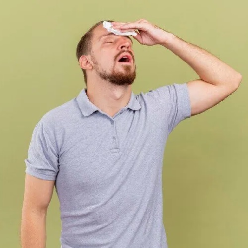 Erkekler Kadınlara Göre Çok Terler Sebebi Nedir