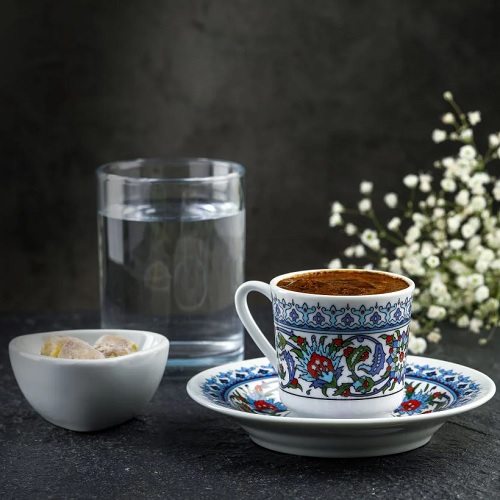 Türk kahvesi su ile içilir Sebebi Nedir